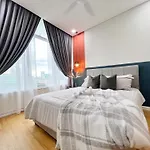 Sky Suites Central 2Br Suite Klcc View